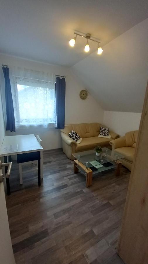 Keti Apartamento Plaški Exterior foto
