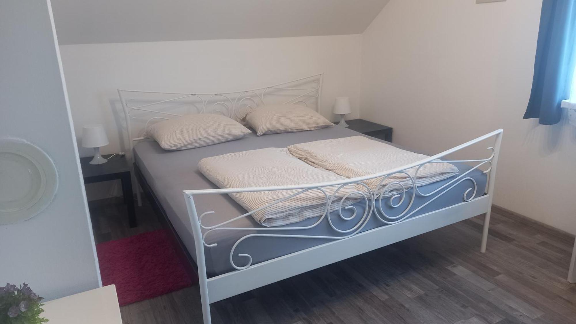 Keti Apartamento Plaški Quarto foto